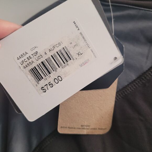 Reebok UFC moisture wicking top - Picture 8 of 8